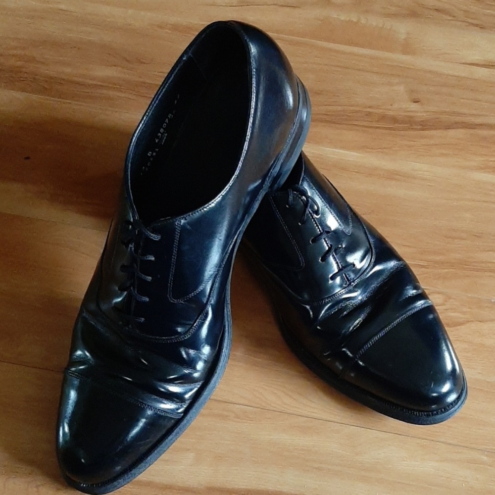 Men's Florsheim Black, Cap Toe, size 13 B